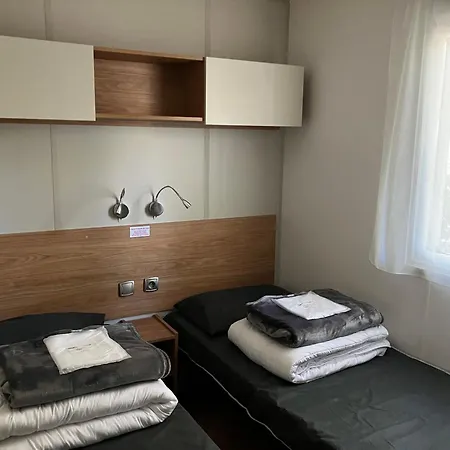 مكان تخييم Grand Mobile-home 45m2 Au Calme Et Au Bord De سانت-بريفين-لي-بان